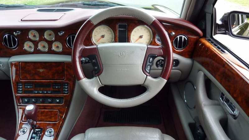 Unikalne cechy, które wyróżniają Bentley spośród konkurencji