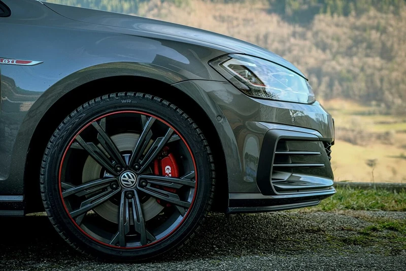 Jakie opony wybrać do VW Golfa?